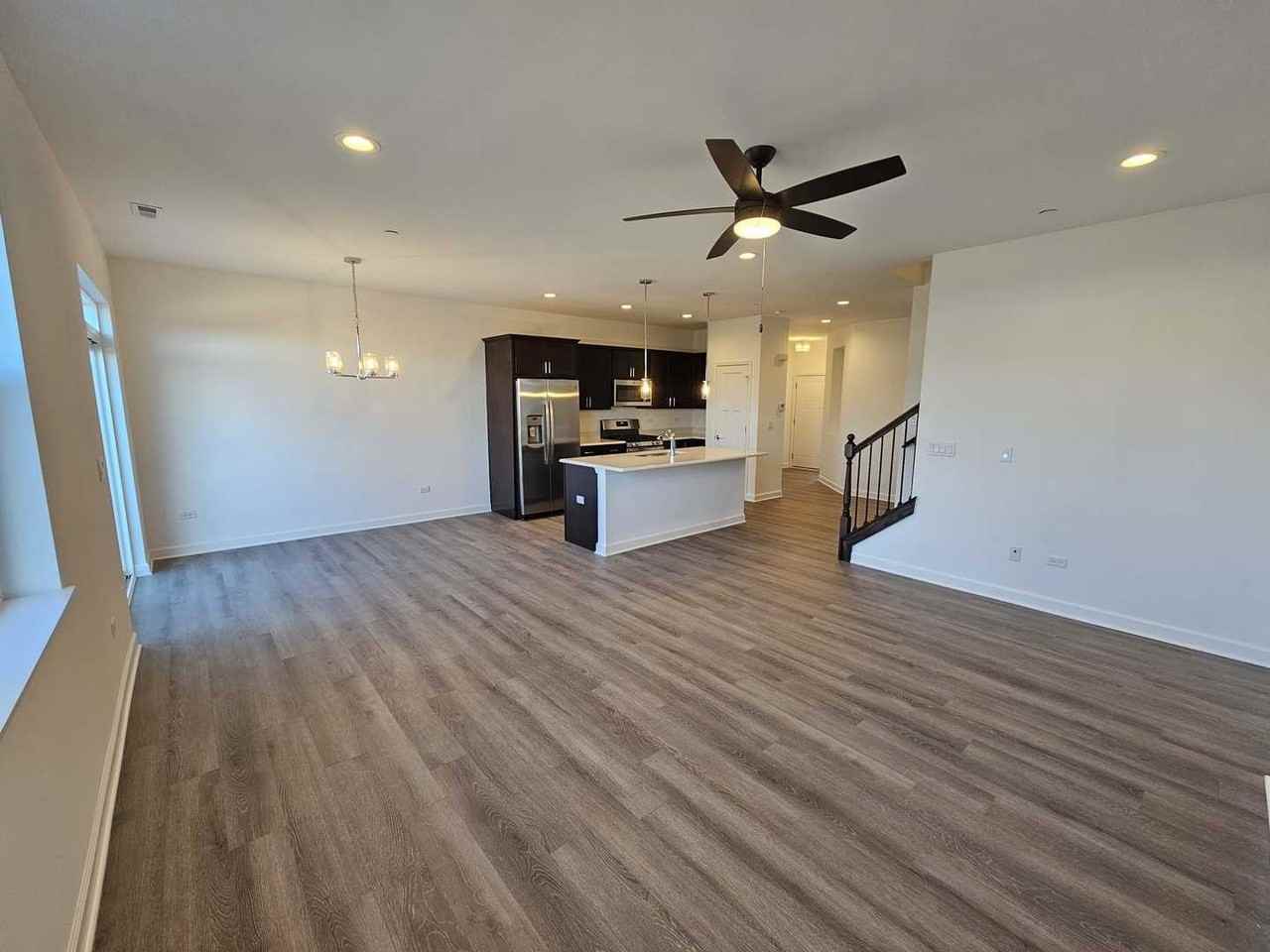 334 N Masters Dr - Photo 2 of 25