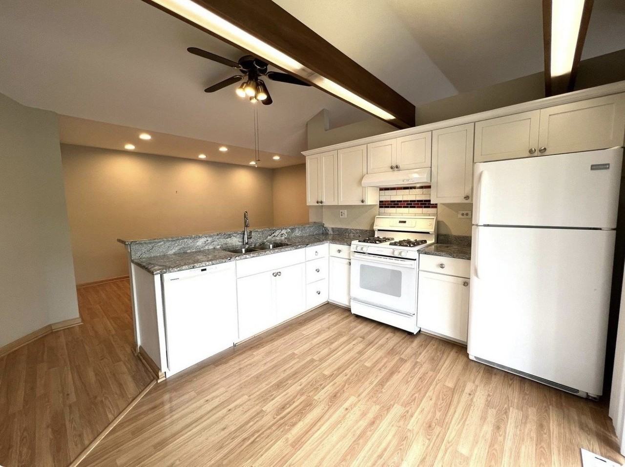 1214 Ballantrae Pl #E - Photo 3 of 13