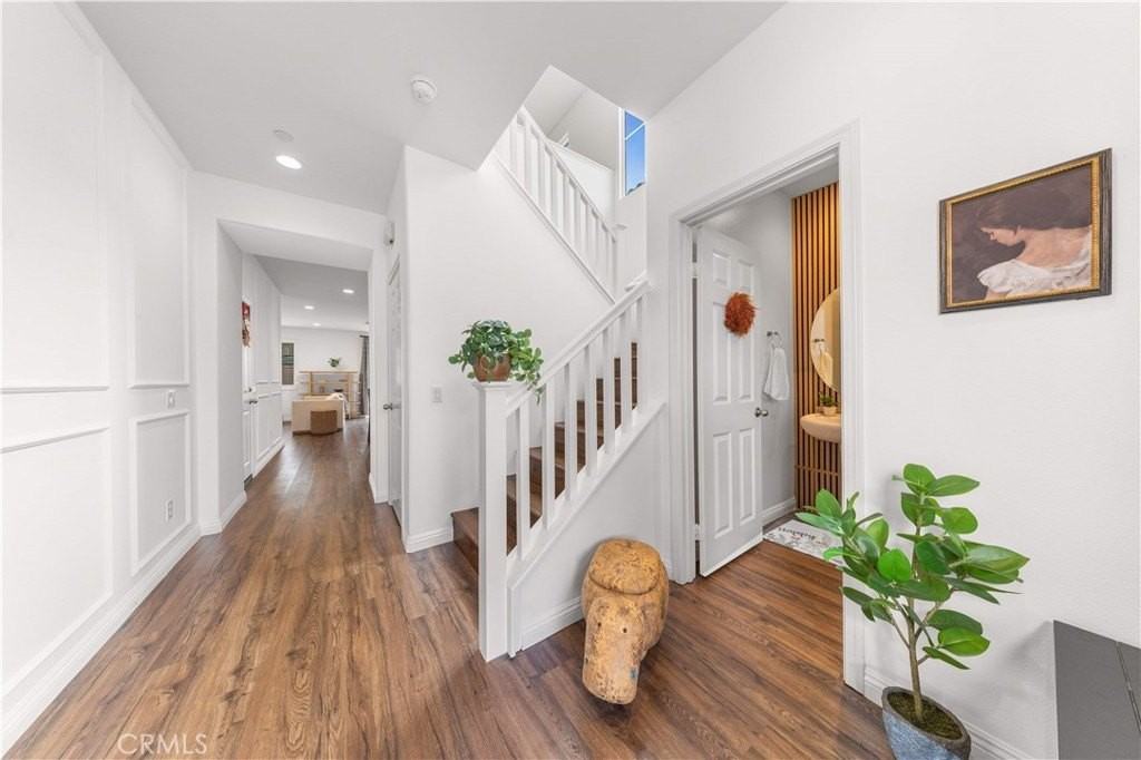 16005 Blueberry Ave - Photo 2 of 50