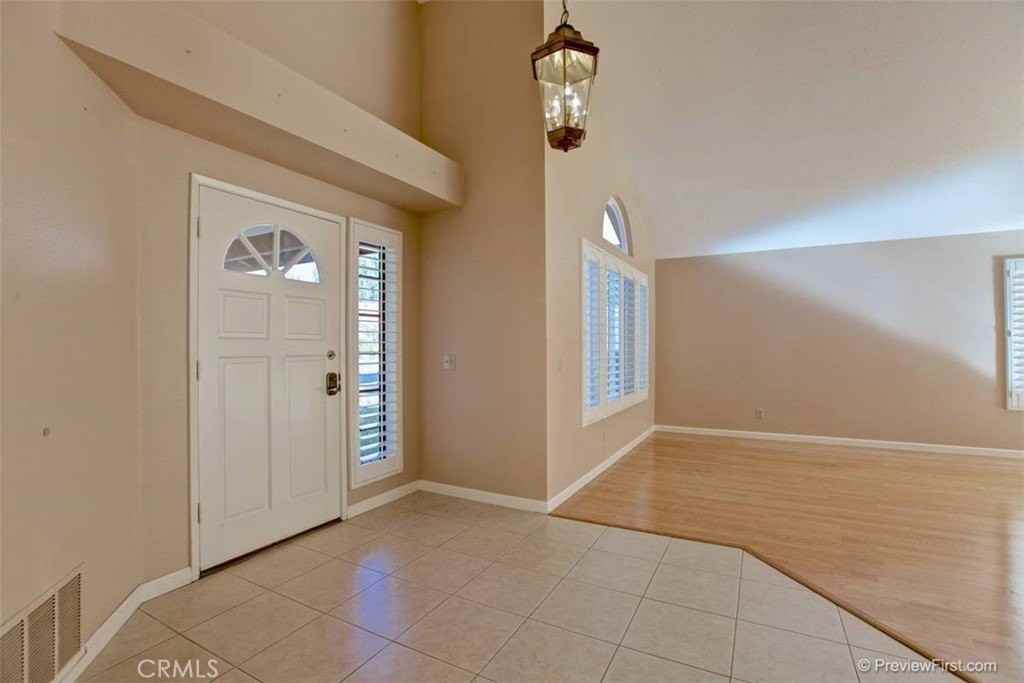 12 Woodlawn - Photo 5 of 27