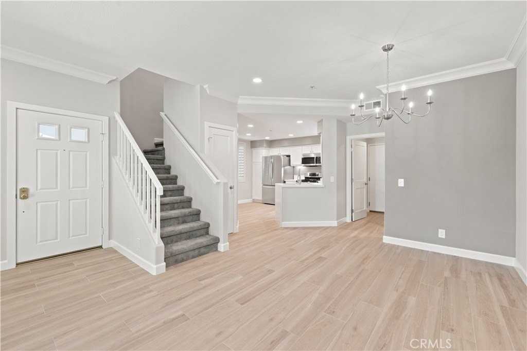 2396 Sunningdale Dr - Photo 4 of 29