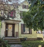 featured image of 25 W Pleasant St #1
