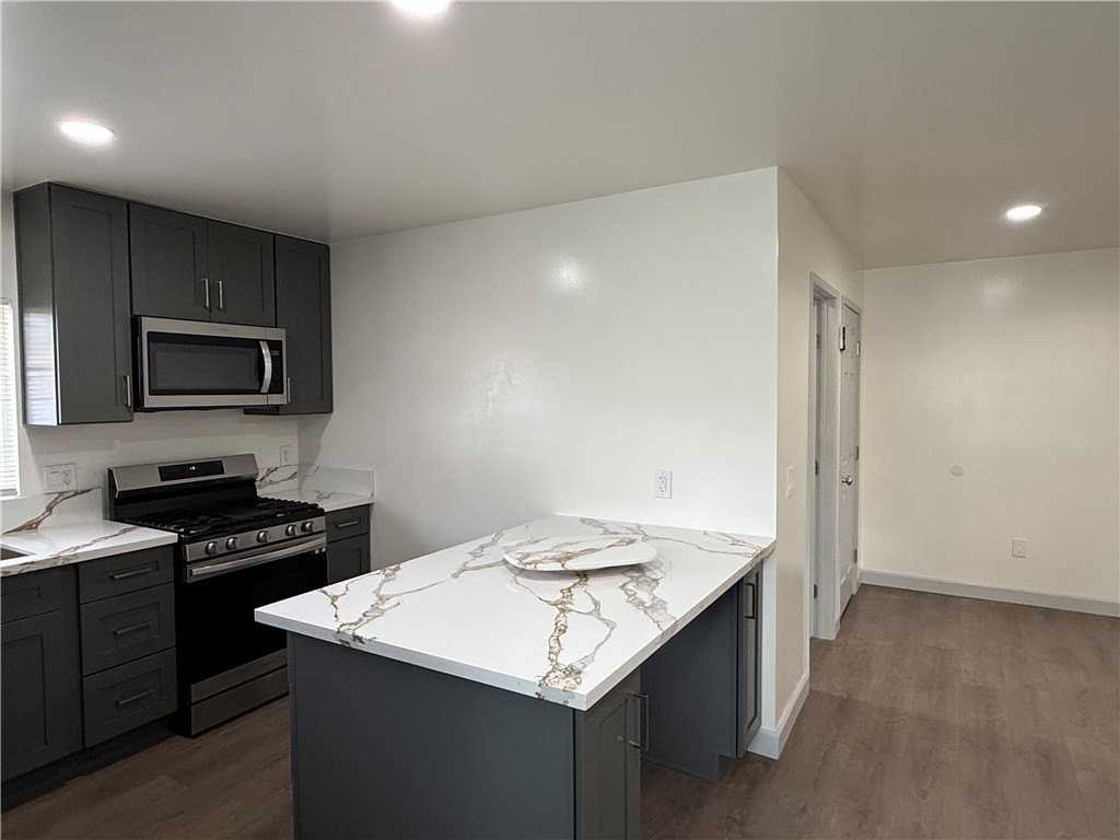 12271 Gager St - Photo 5 of 17