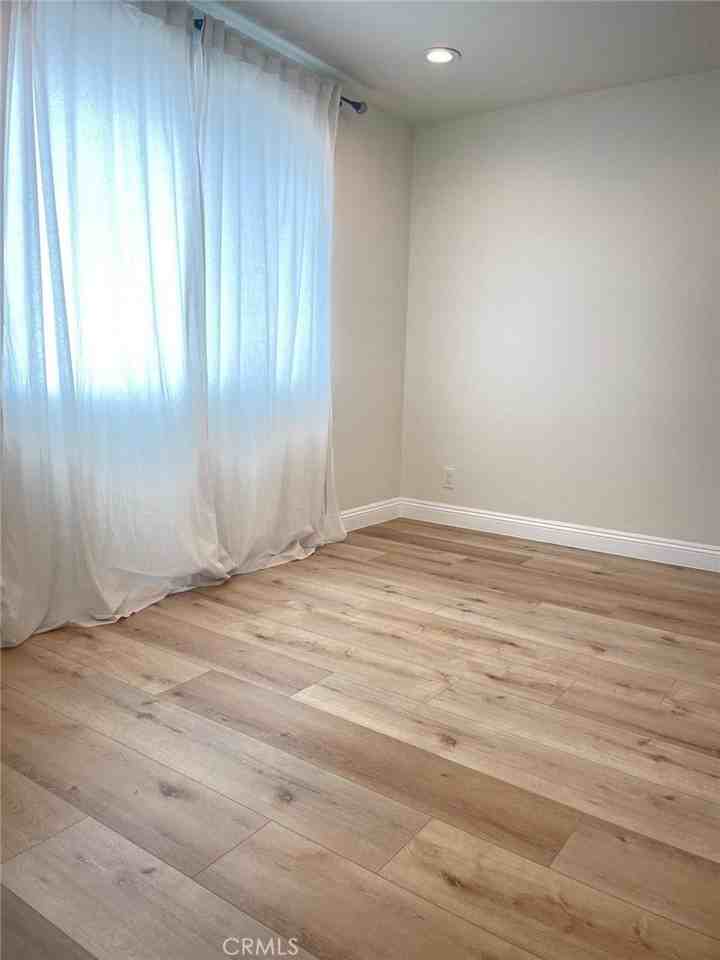 9313 Rose St #B - Photo 4 of 14