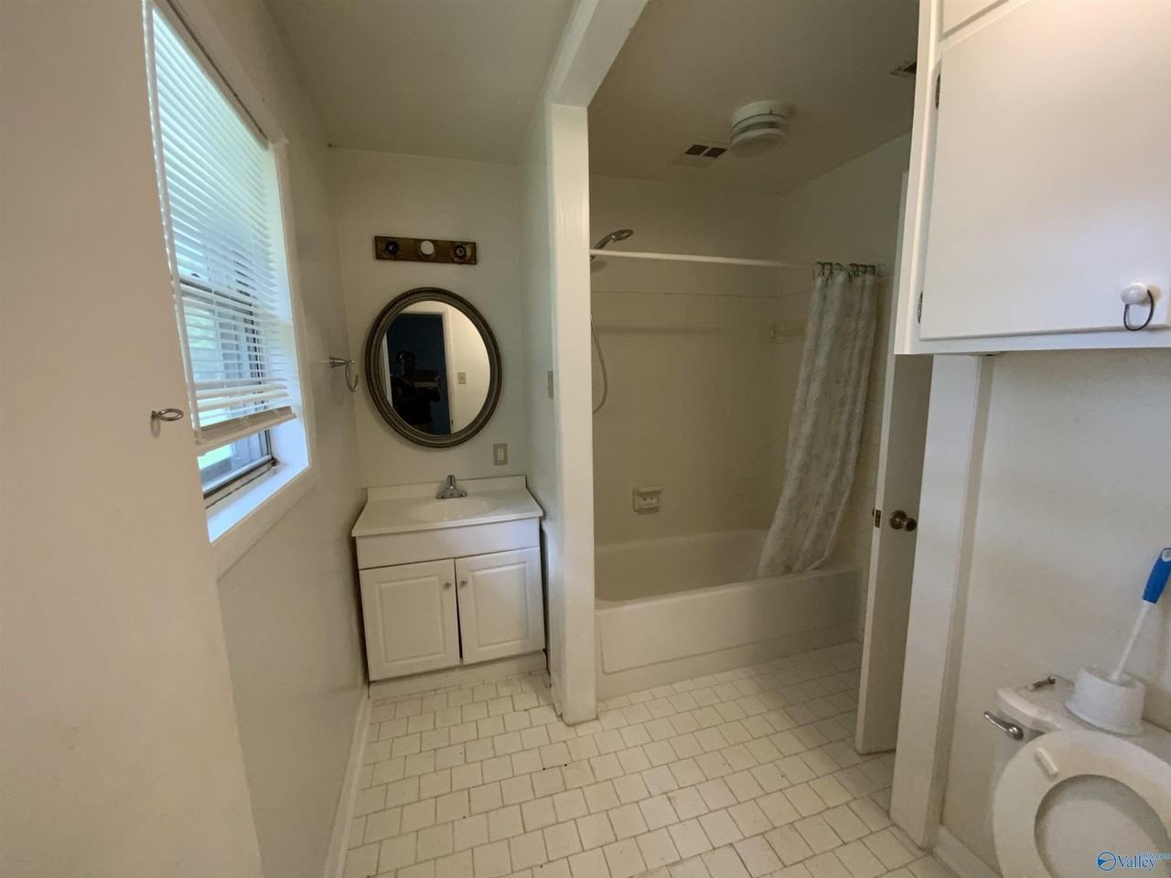 3310 Village Dr Sw - Photo 6 of 8