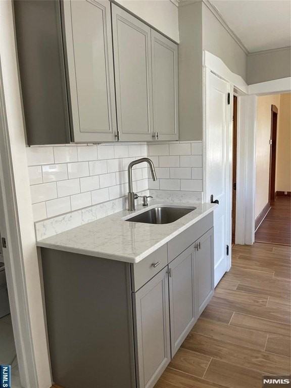 140 Westervelt Ave #1 - Photo 6 of 17