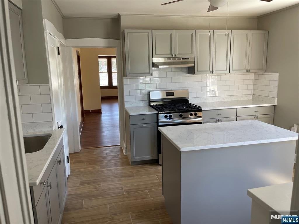 140 Westervelt Ave #1 - Photo 5 of 17