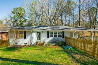 1496 Woodland Ave Se - Photo 1 of 1