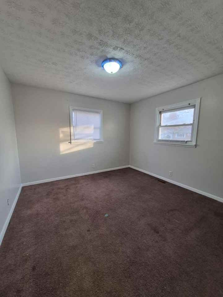 2031 Costello Dr - Photo 5 of 10