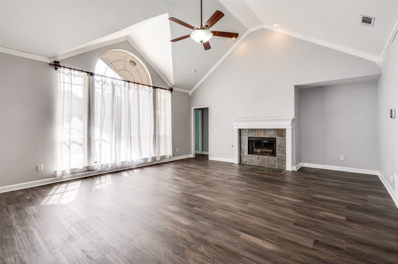 1617 Corvallis Trl - Photo 3 of 13