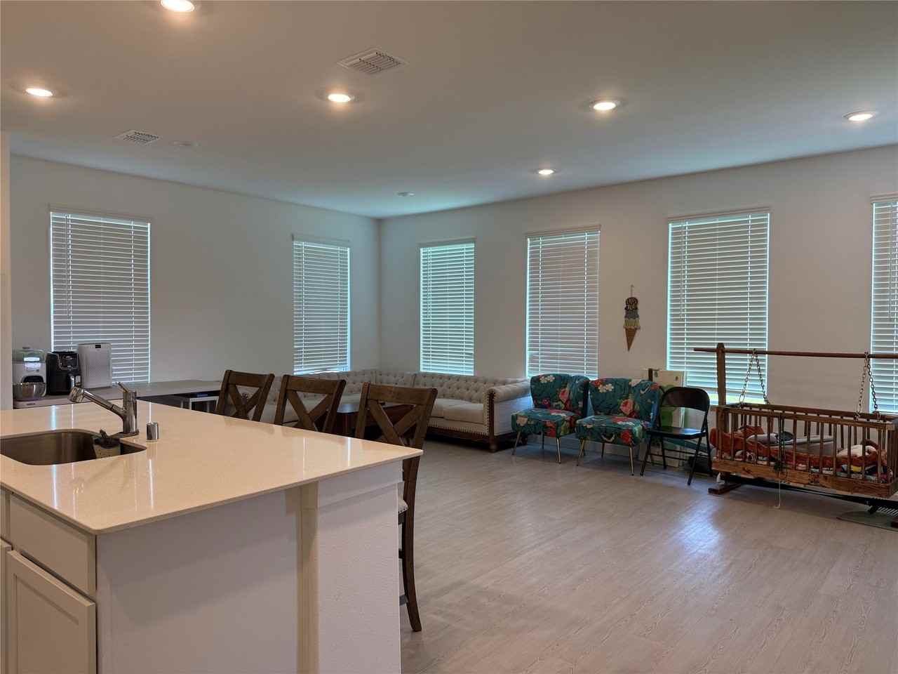 1306 Francesca Dr - Photo 5 of 16