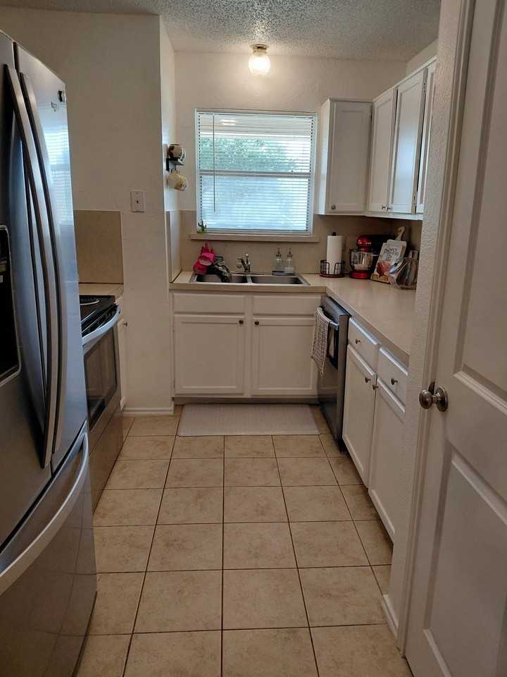 3612 Jewel St - Photo 7 of 12