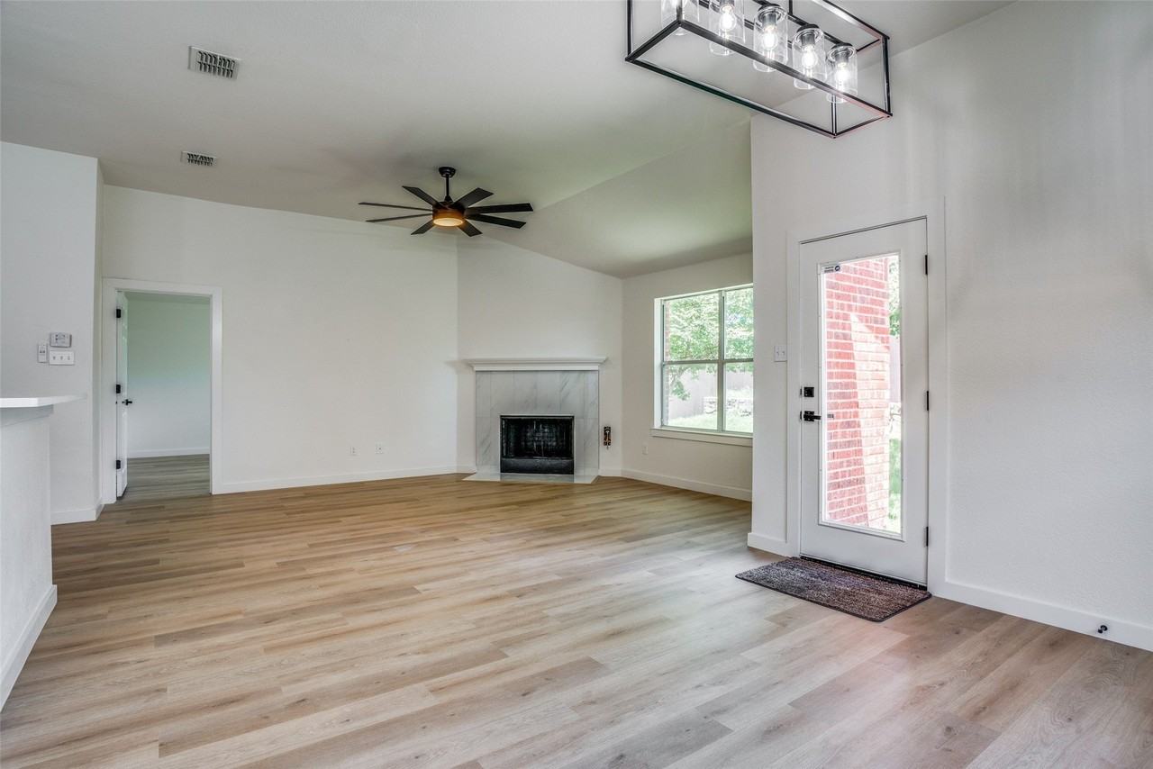 2820 Enchanted Eve Dr - Photo 6 of 26
