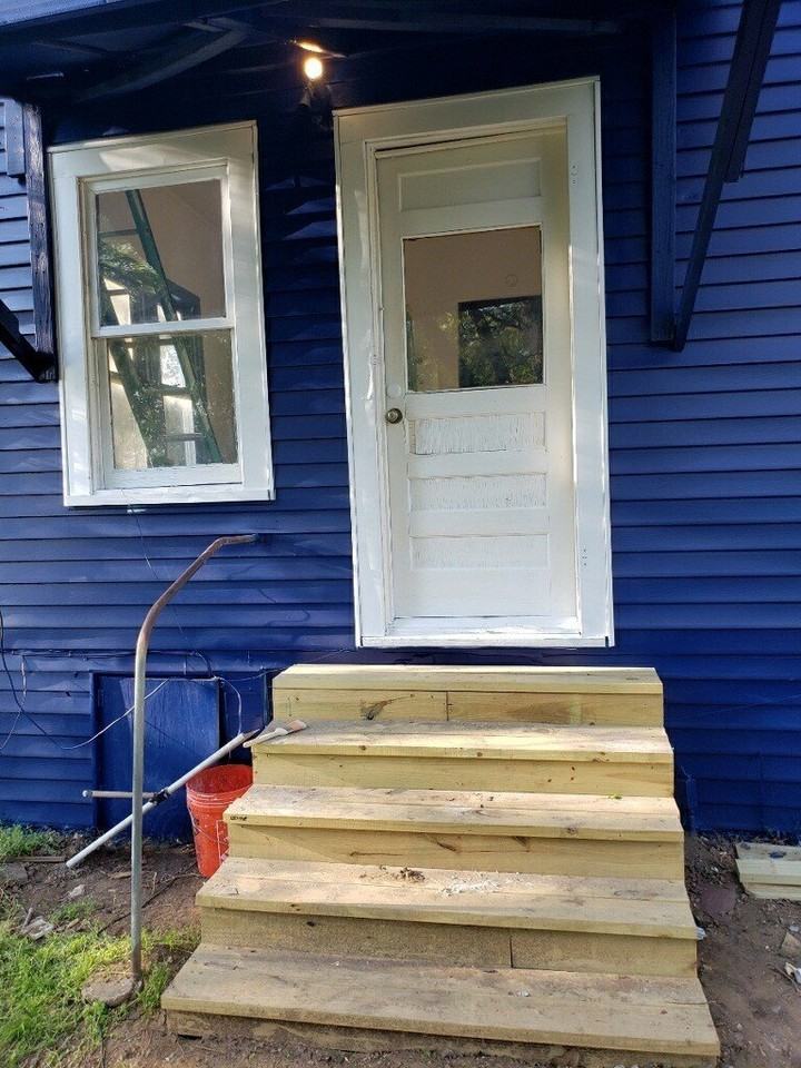 108 W Monterey St #B - Photo 3 of 16