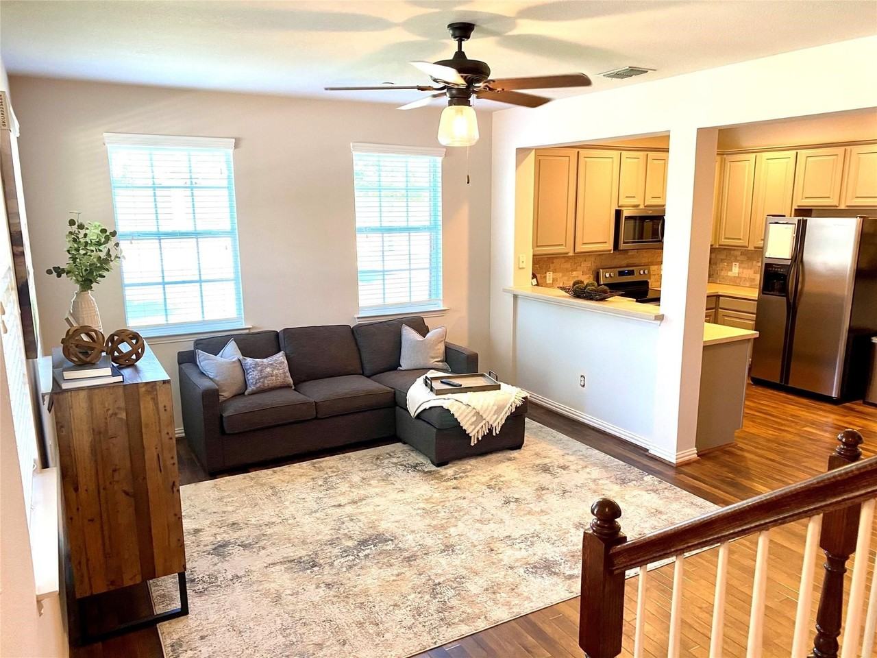 3105 Carlisle St - Photo 4 of 24