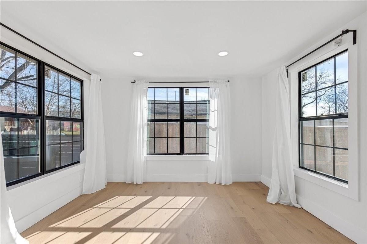 3101 Parvia Ave - Photo 3 of 13