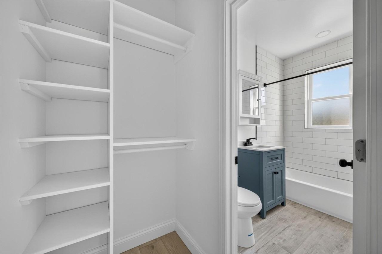 1140 Ashland St #3 - Photo 6 of 20