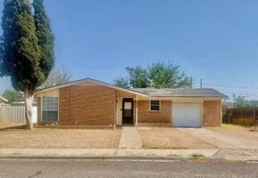 featured image of 426 E 50th St