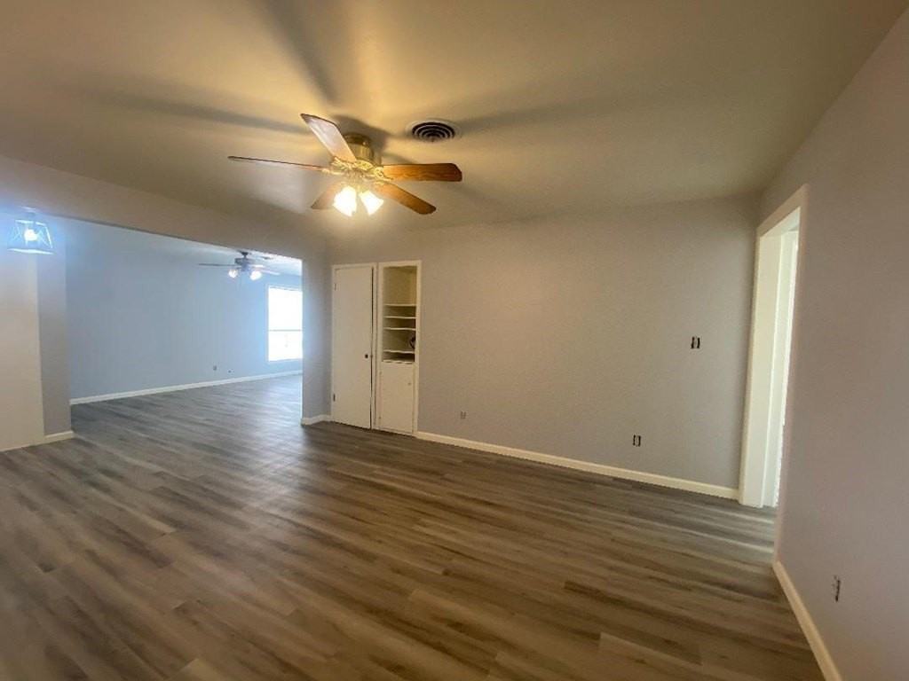 426 E 50th St - Photo 5 of 12