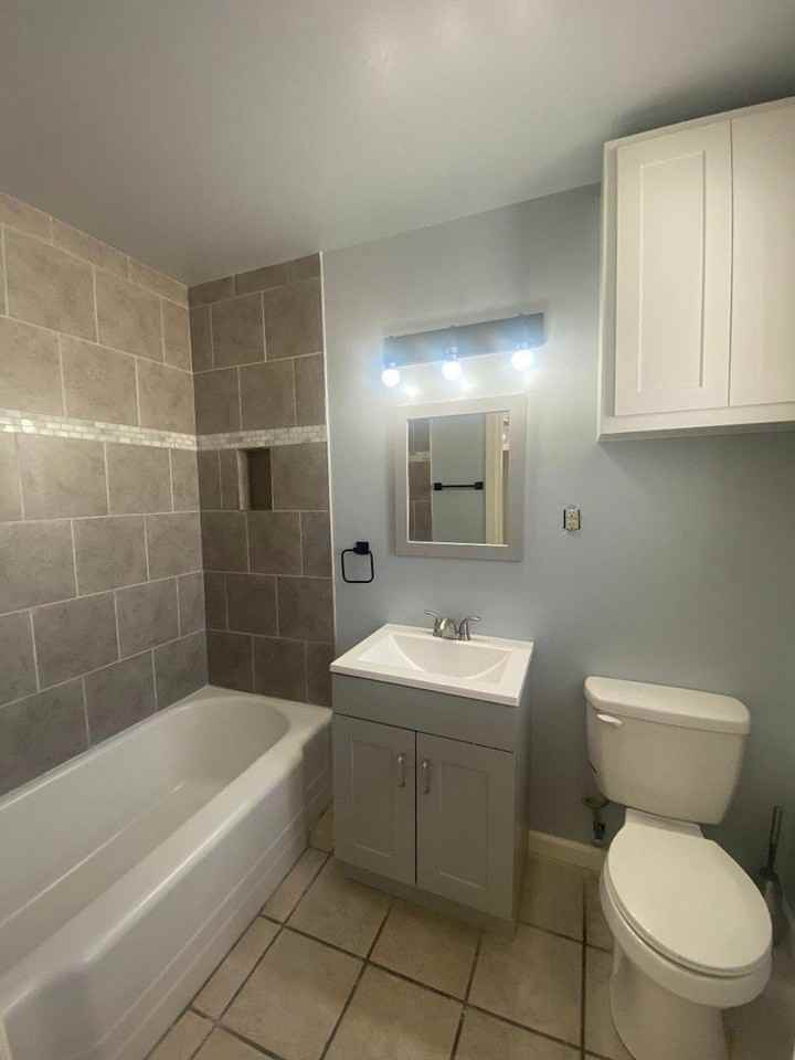 426 E 50th St - Photo 7 of 12
