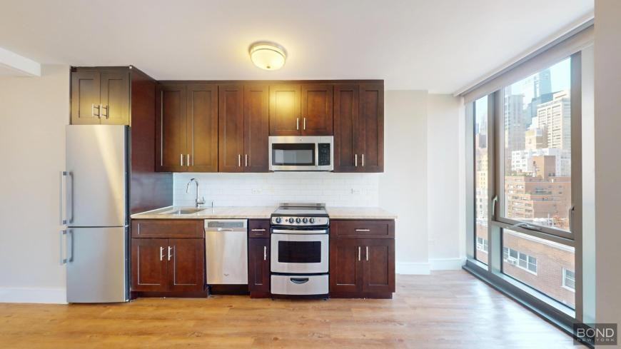 237 E 34th St - Photo 7 of 10