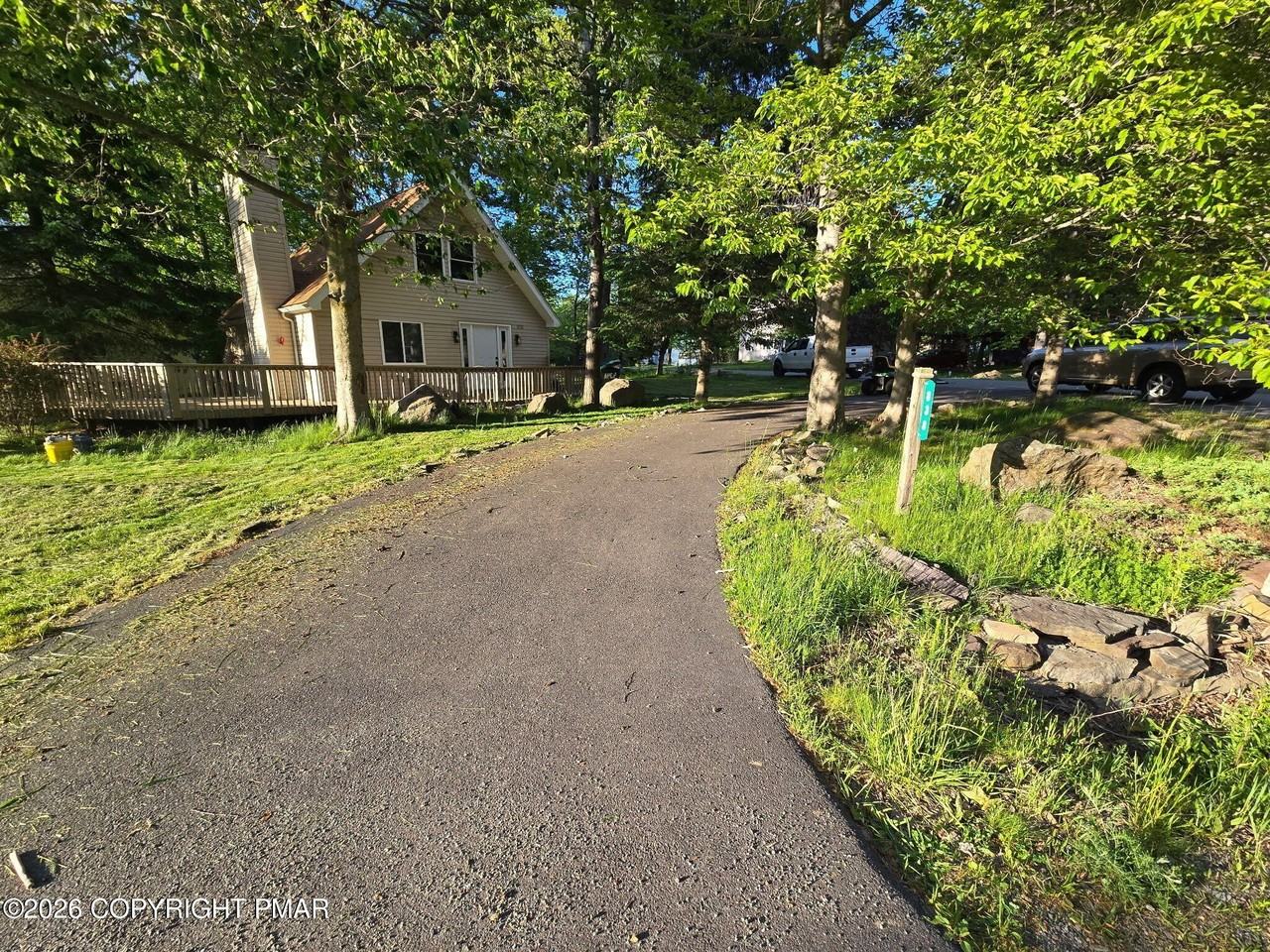 838 Country Place Dr - Photo 2 of 36