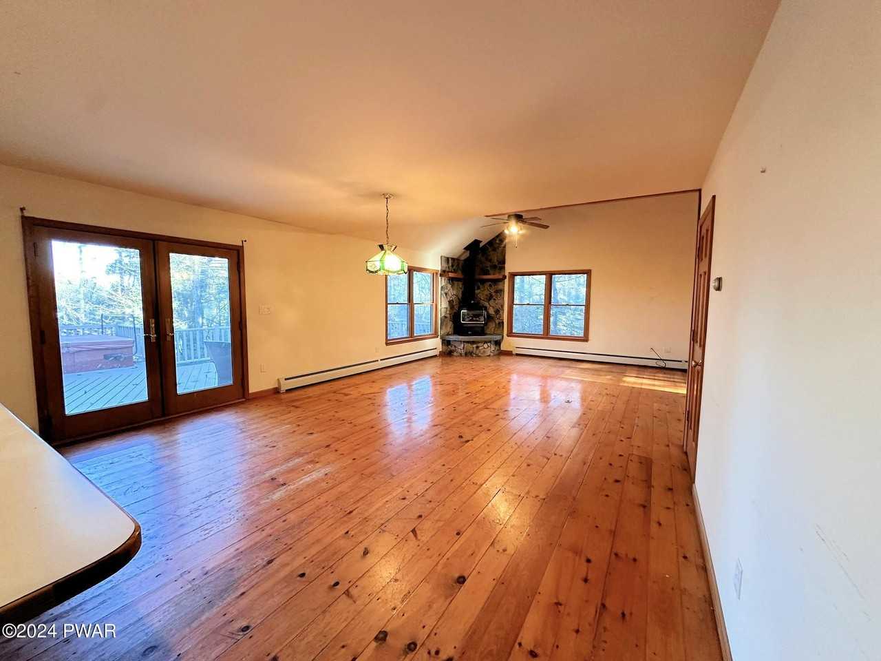 109 Mountain Laurel Ln - Photo 5 of 38