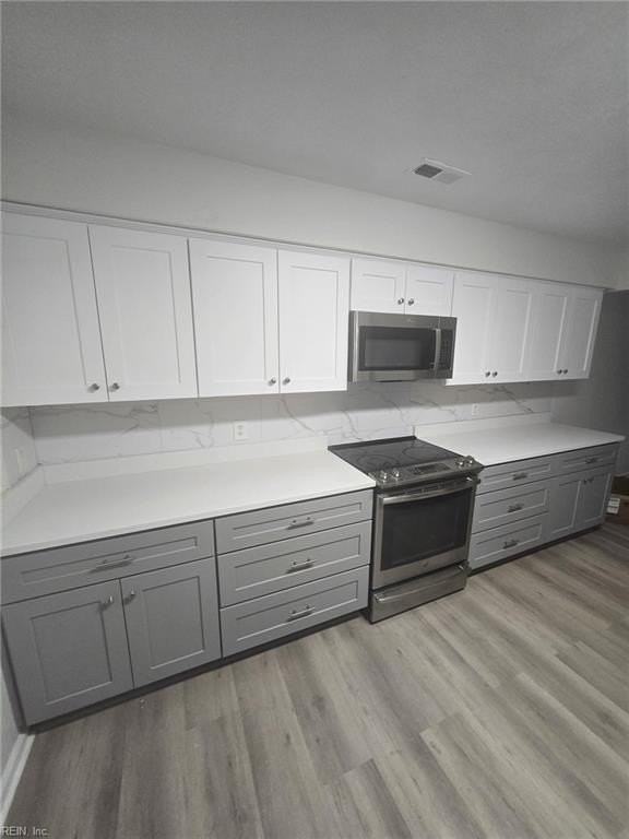 701 Basnight Ct - Photo 3 of 8