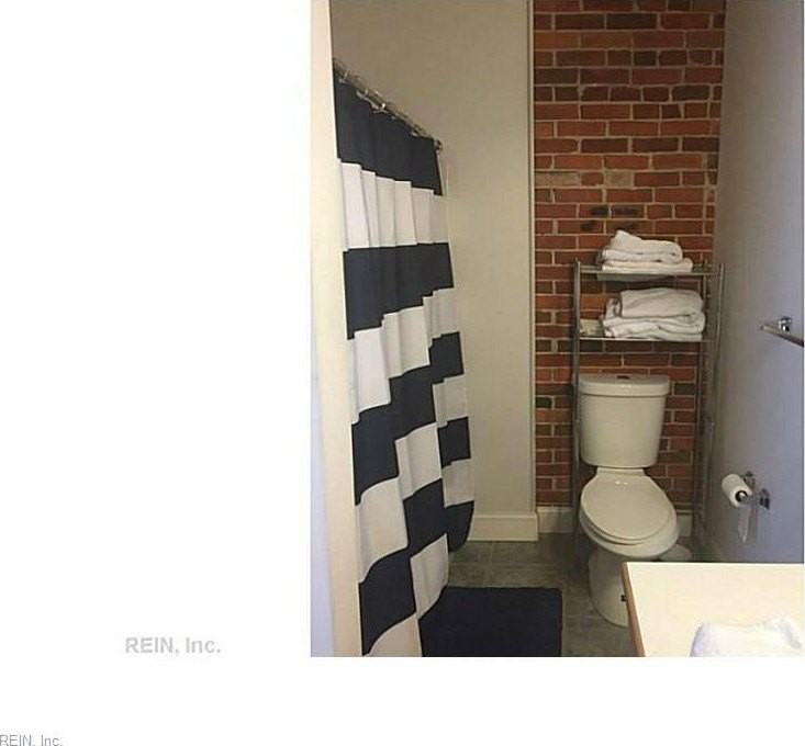 111 W Tazewell St #303 - Photo 5 of 14