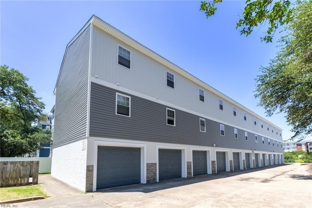 9530 3rd Bay St #5 - Photo 3 of 18
