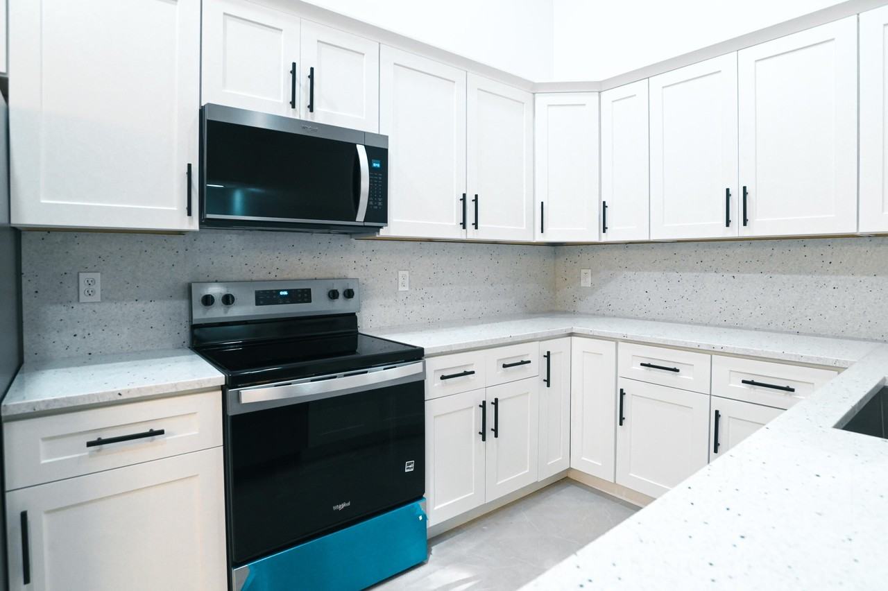 1148 Summit Trail Cir #D - Photo 4 of 42