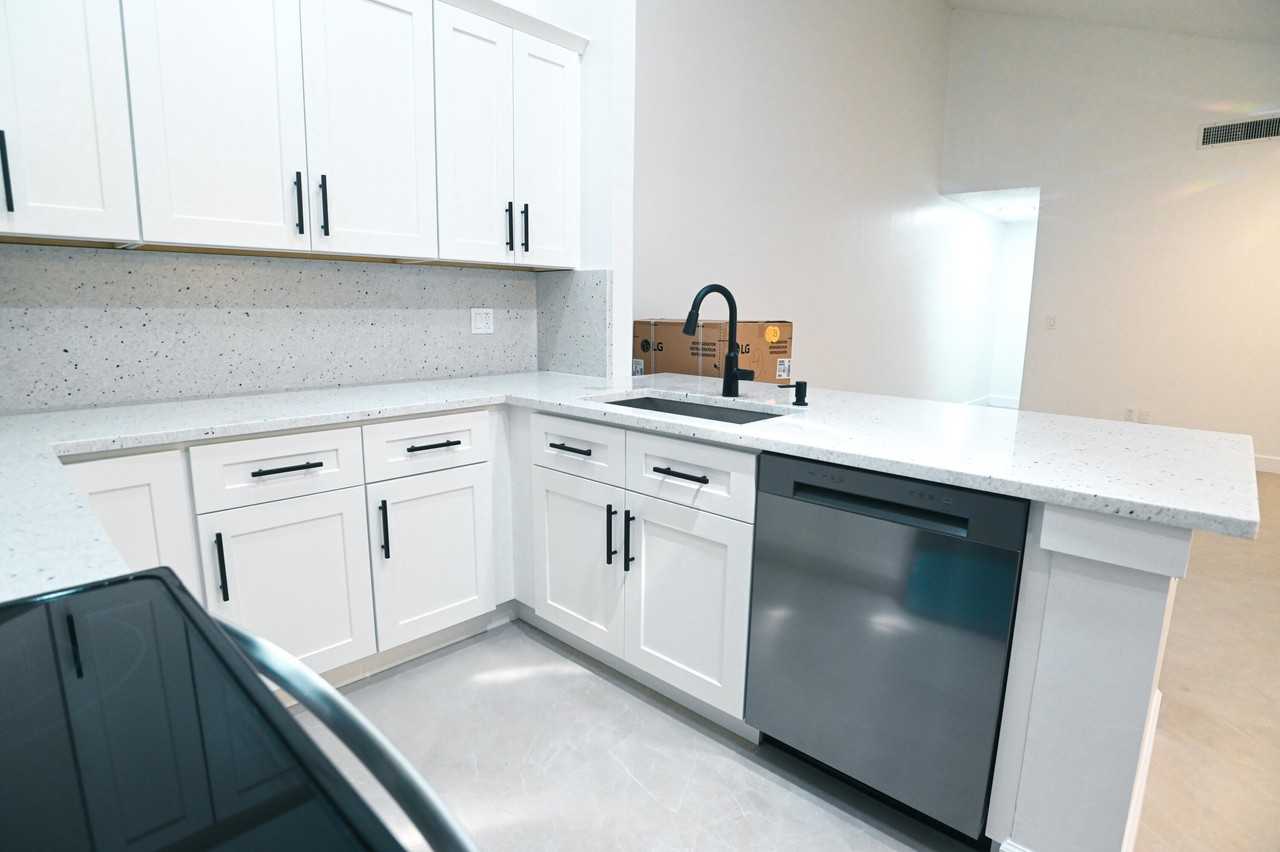1148 Summit Trail Cir #D - Photo 6 of 42