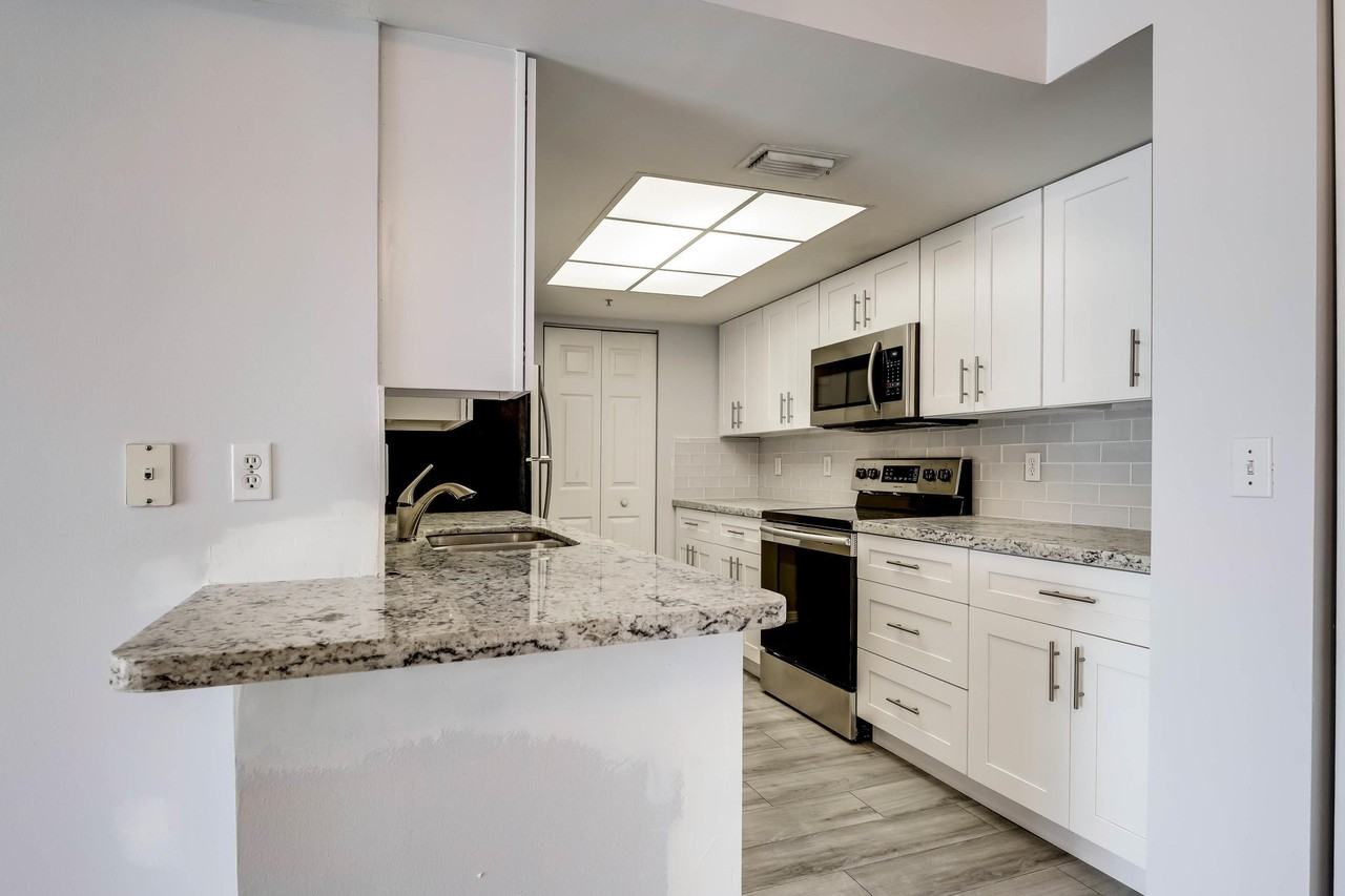 100 Crestwood Ct N #108 - Photo 3 of 50