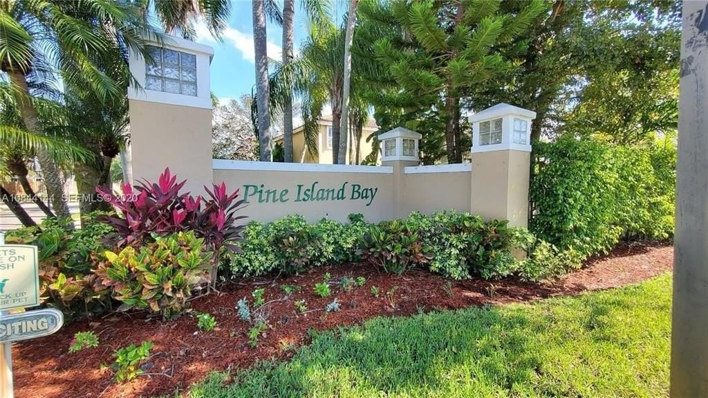 4430 Sw 82nd Way - Photo 2 of 9