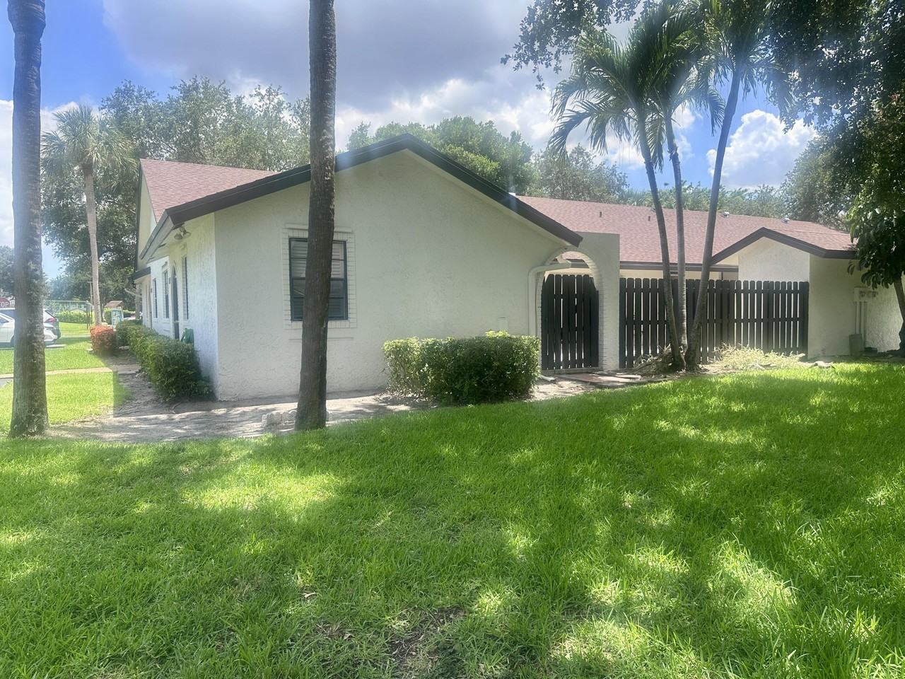 23343 Sw 54th Way #A - Photo 2 of 19