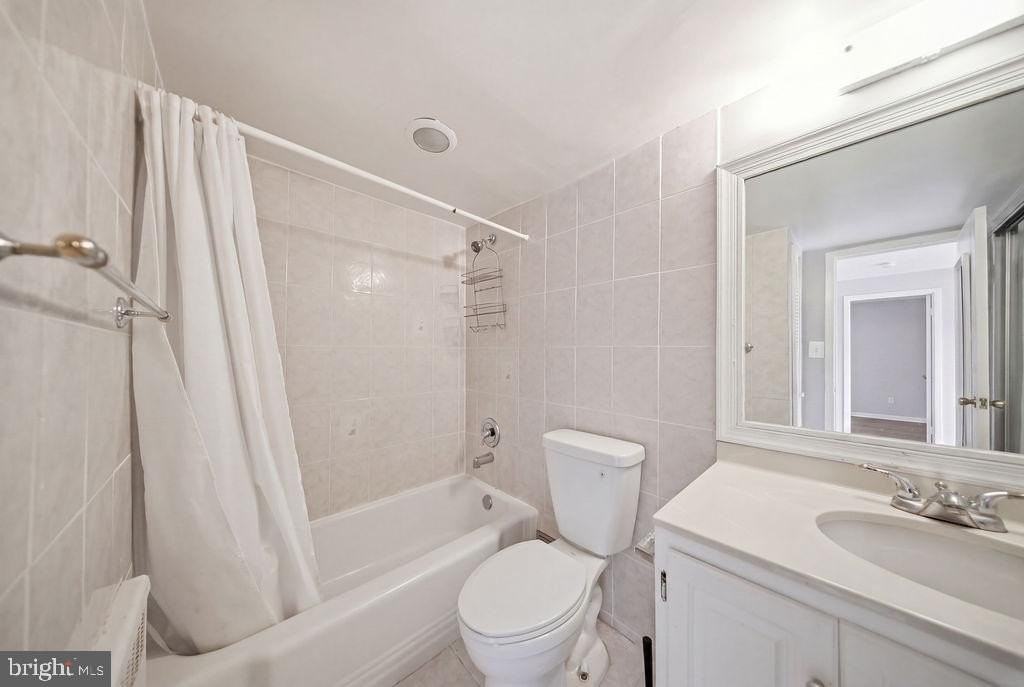 922 24th St Nw #312 - Photo 7 of 19
