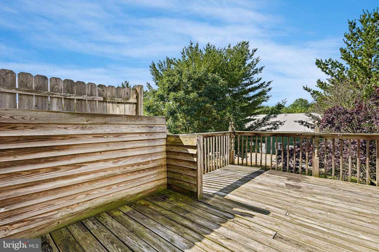 22 Crenshaw Ct - Photo 7 of 7