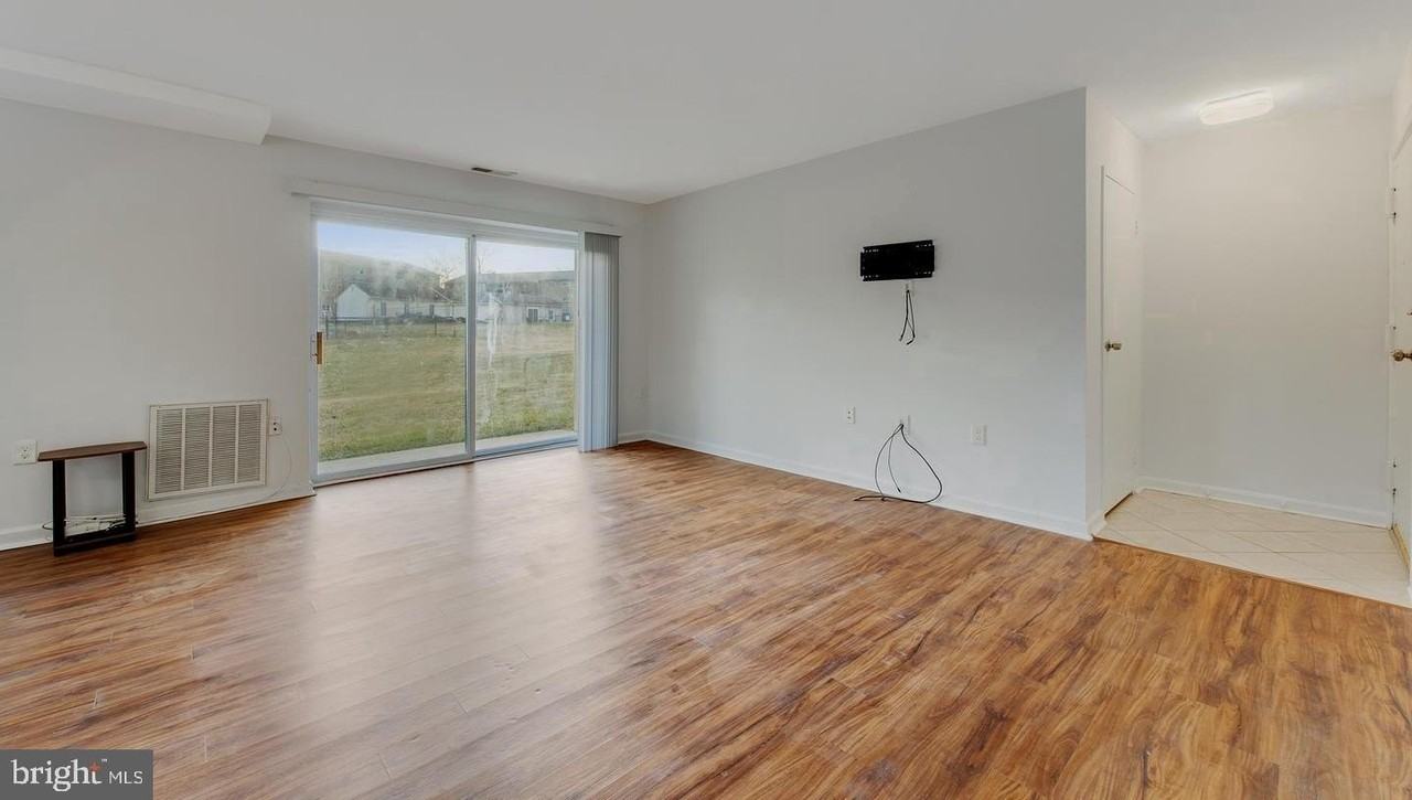 350 Gatewater Ct #101 - Photo 5 of 30