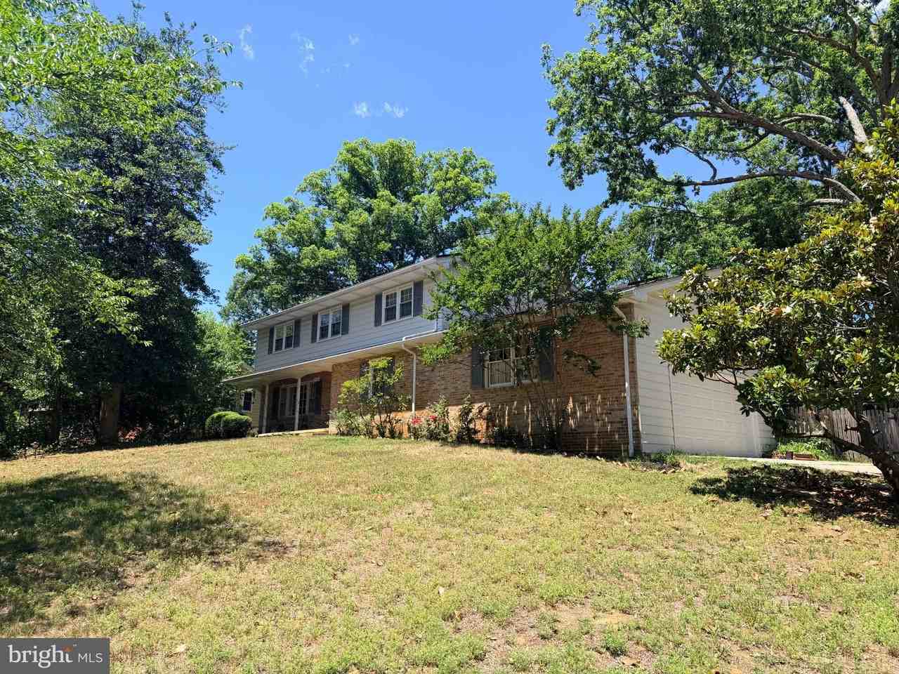 2732 Alfred Cir - Photo 2 of 44