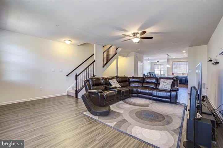 8482 Hedwig Ln - Photo 4 of 21