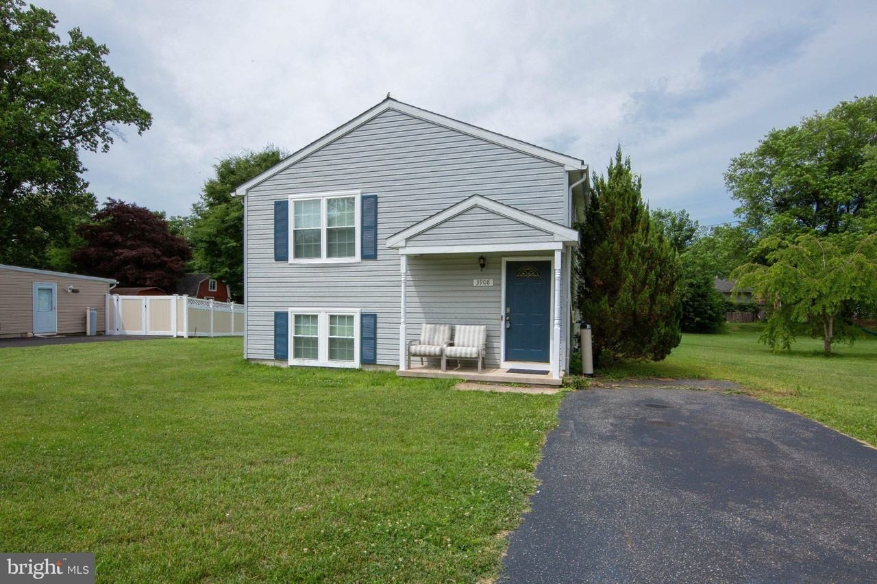 3908 Love Ave - Photo 2 of 22