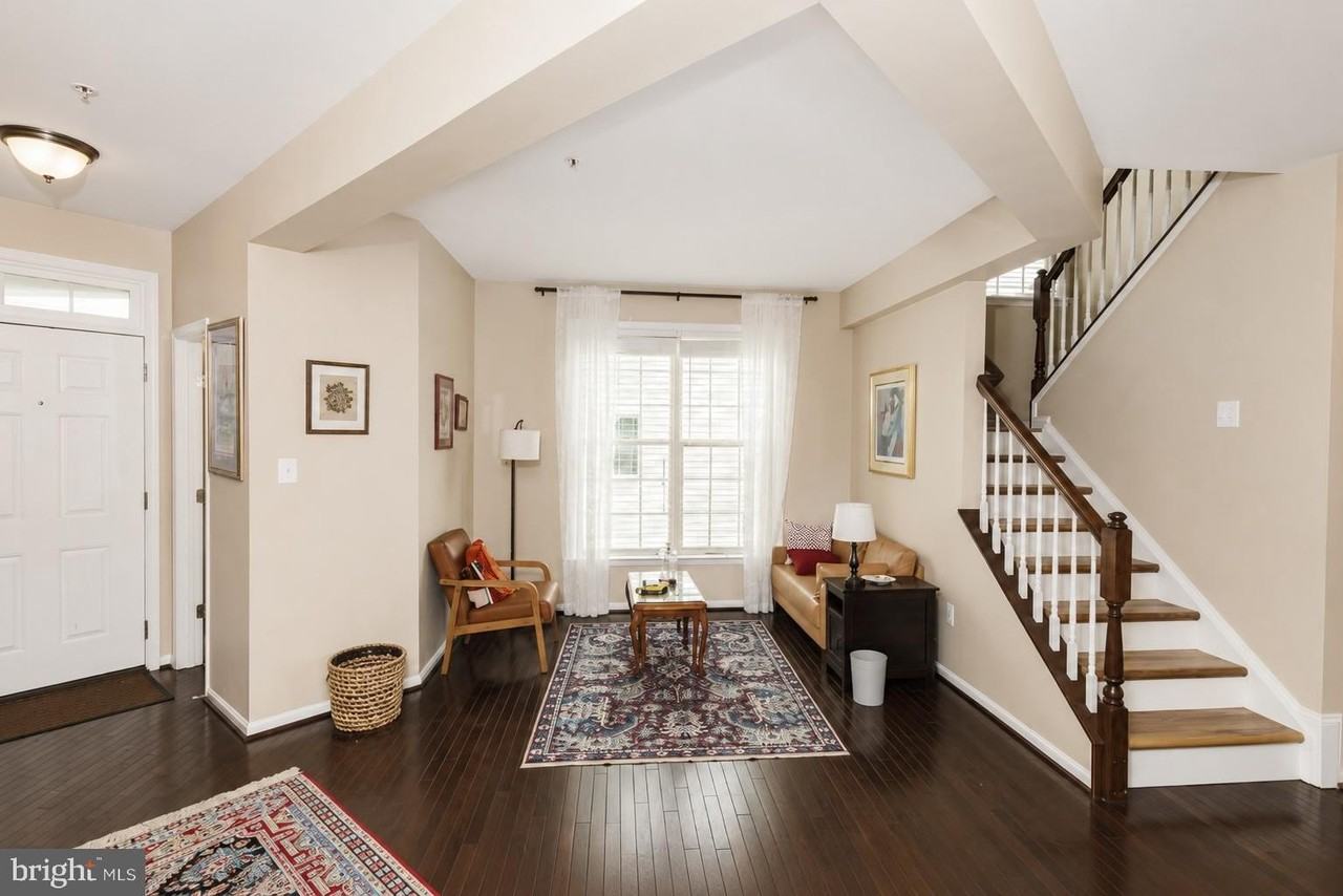 9203 Rice Ave - Photo 6 of 50
