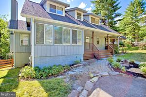 featured image of 1209 Merton Trl