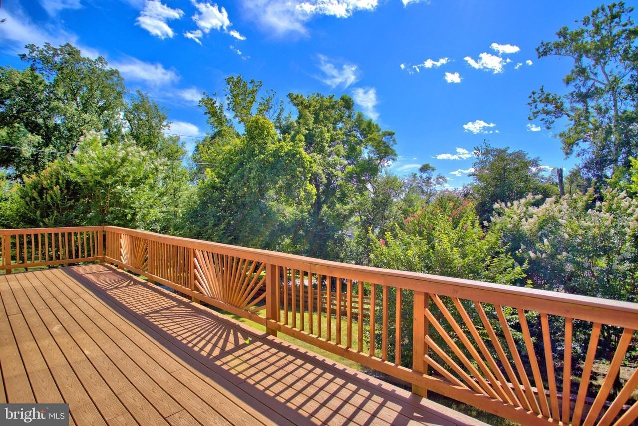 1209 Merton Trl - Photo 2 of 39