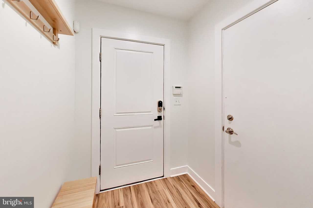 4550 Longfellow St - Photo 3 of 50
