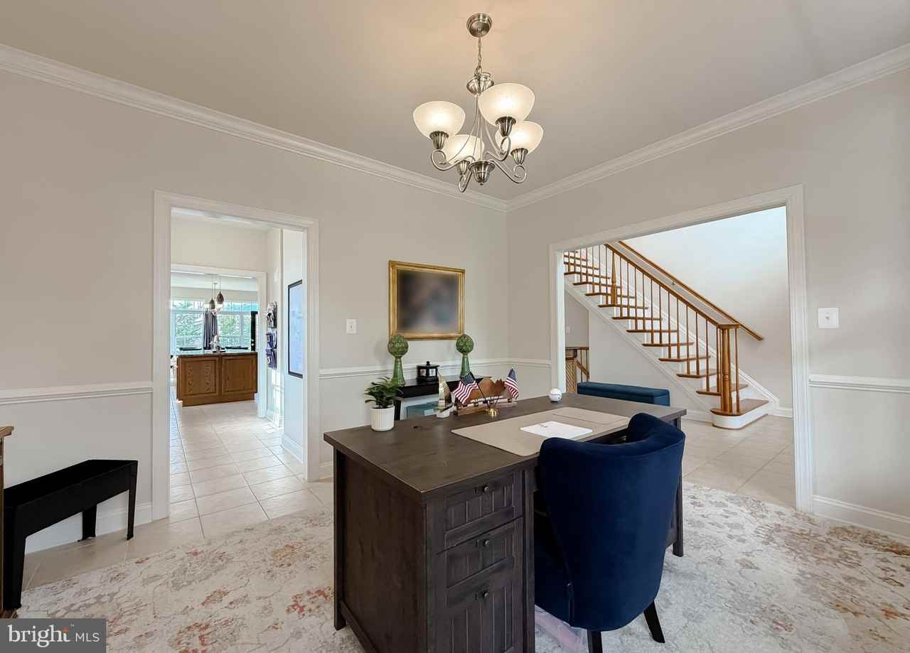 23687 Coventry Dr - Photo 4 of 50