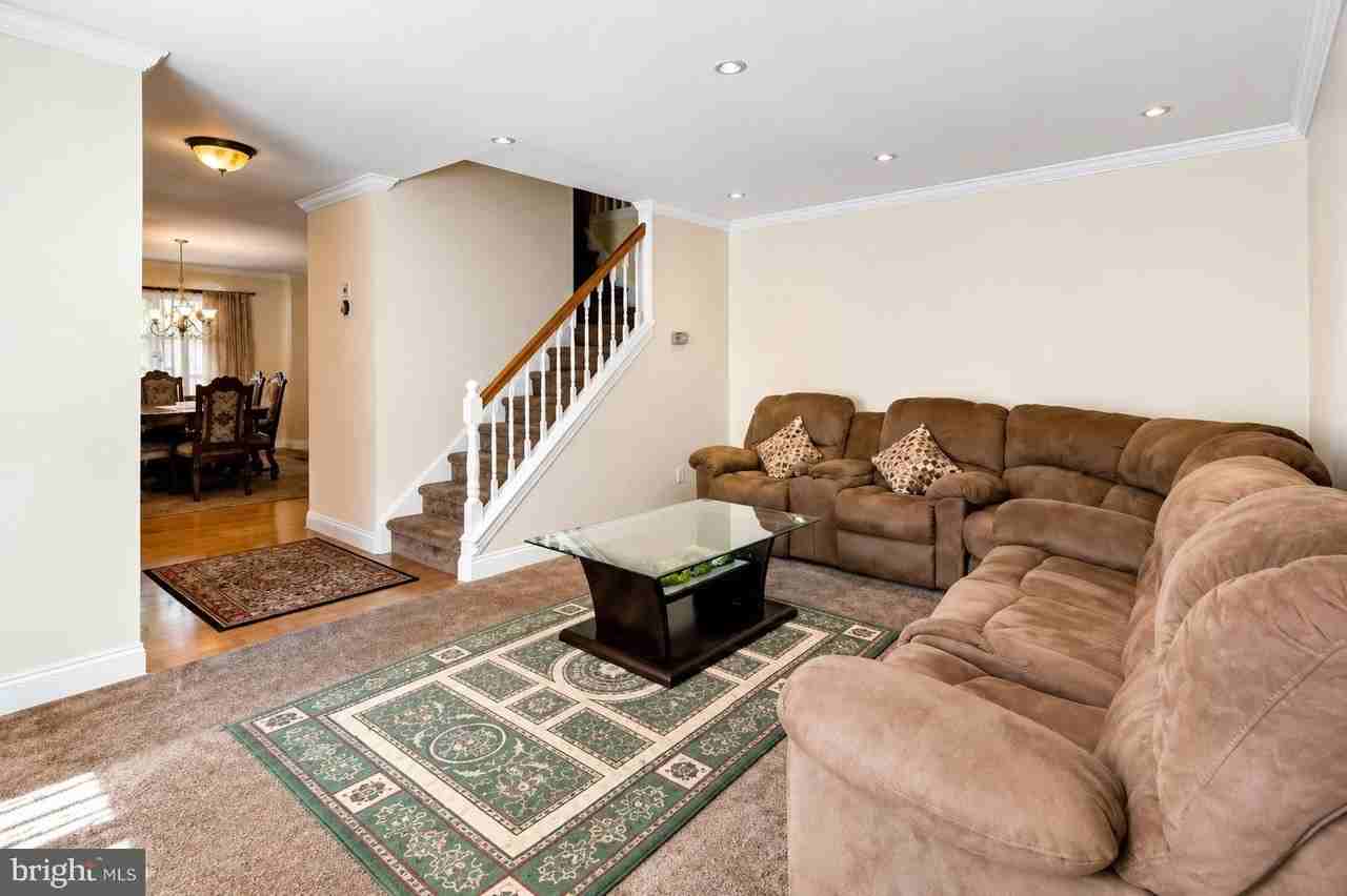 44 Brambling Ln - Photo 4 of 23