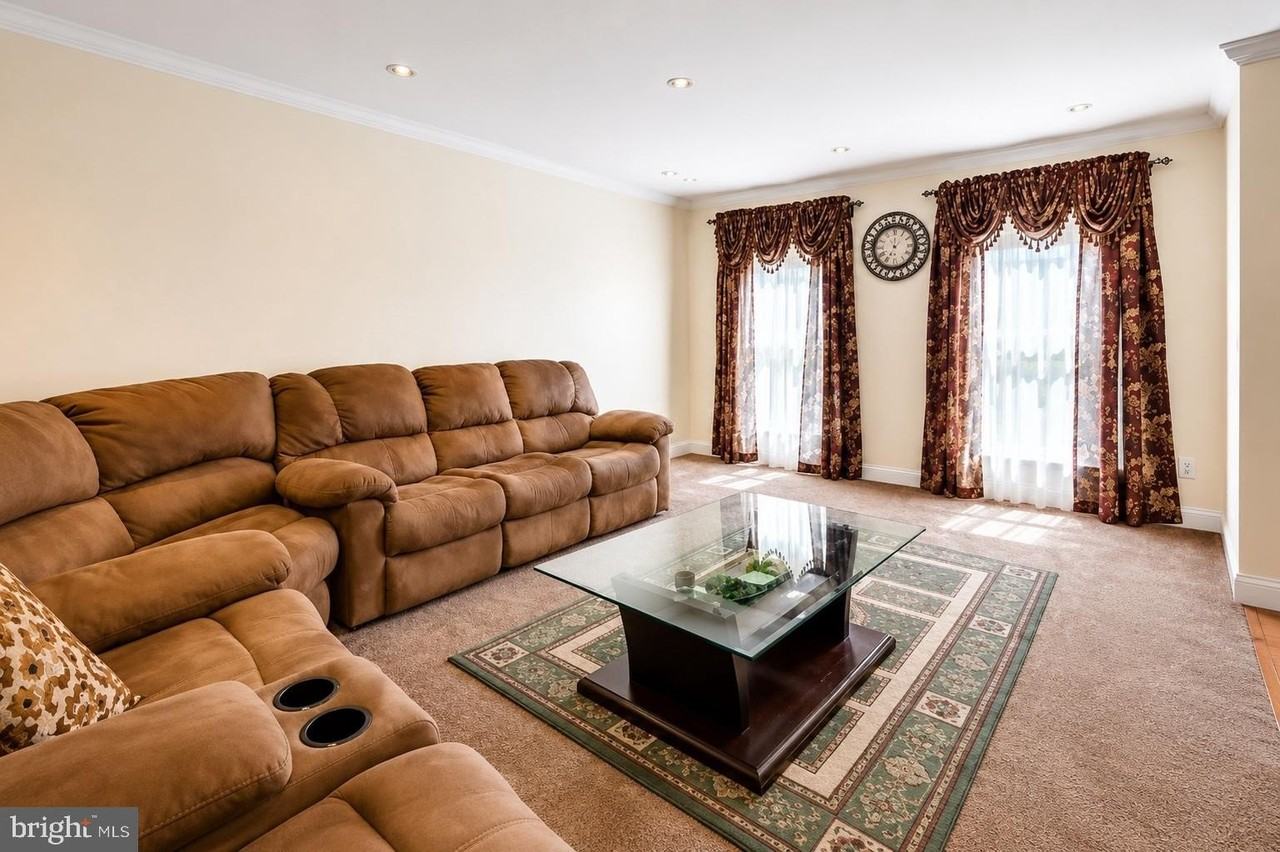 44 Brambling Ln - Photo 5 of 23