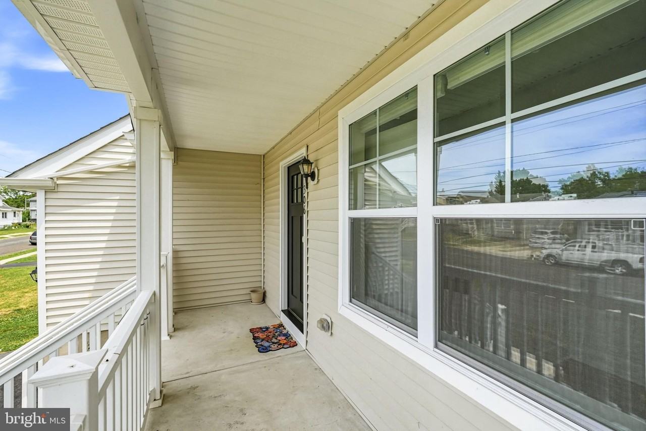 1306 Washington Ave - Photo 5 of 24