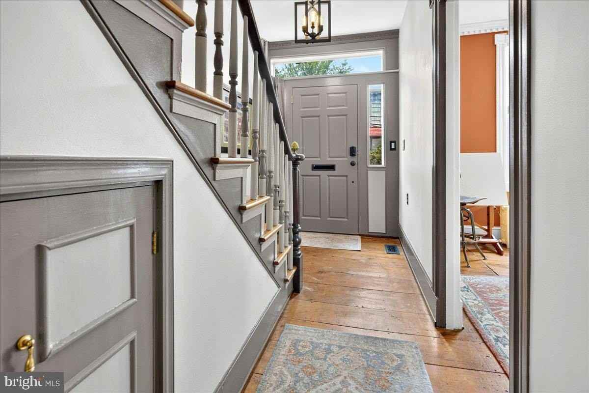 14 W Delaware Ave - Photo 4 of 35